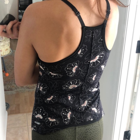 NORTHFACE workout top - Picture 2 of 3